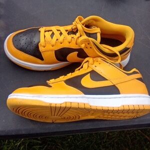 Nike Dunks Yellow and Black Athletic Shoes